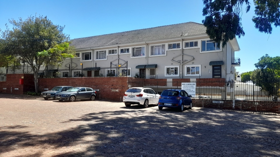 3 Bedroom Property for Sale in Kenilworth Western Cape
